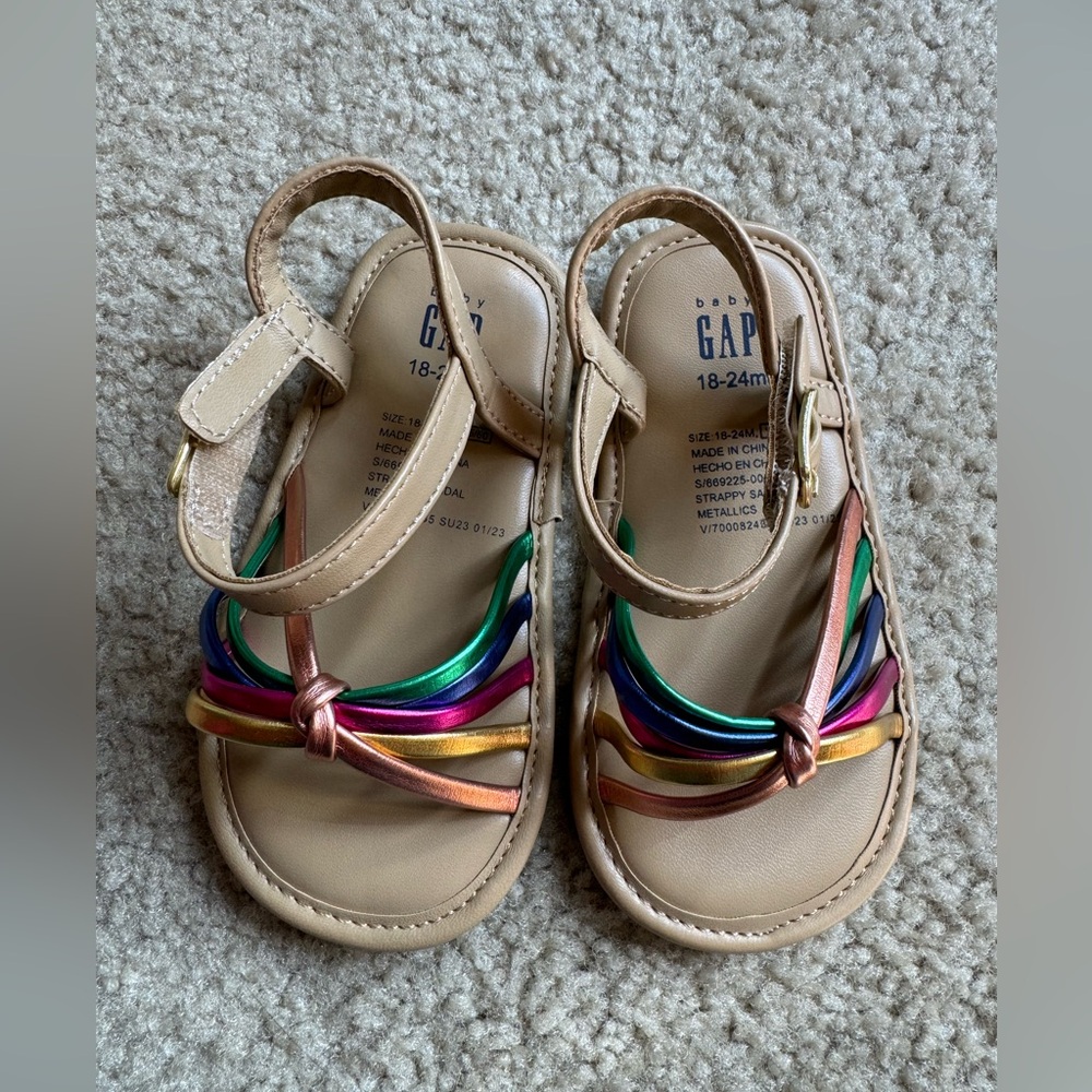Baby GAP Little Girl Rainbow Sandals NWOT